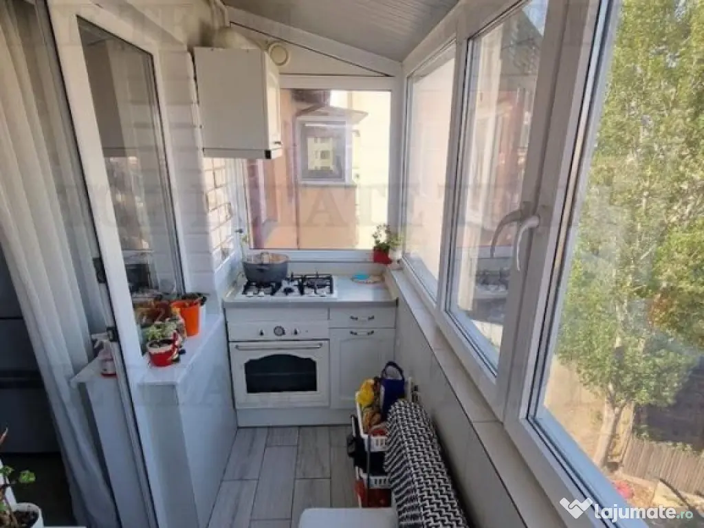 Duplex de 90mp cu 2 locuri de parcare (contra cost), Constan 