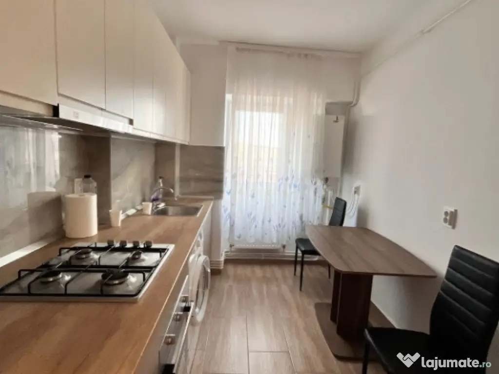 Apartament 2 cam dec, Păcurari Alpha Bank, 500 euro neg