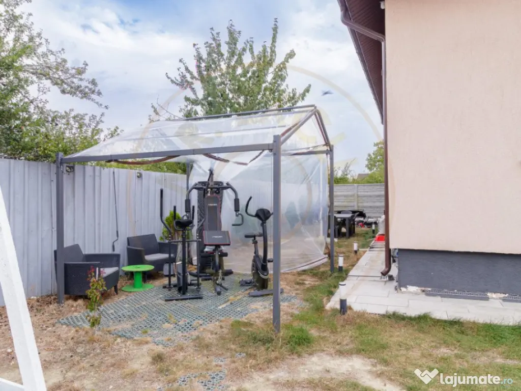 Casa parter complet mobilata cu toate utilitatile trase