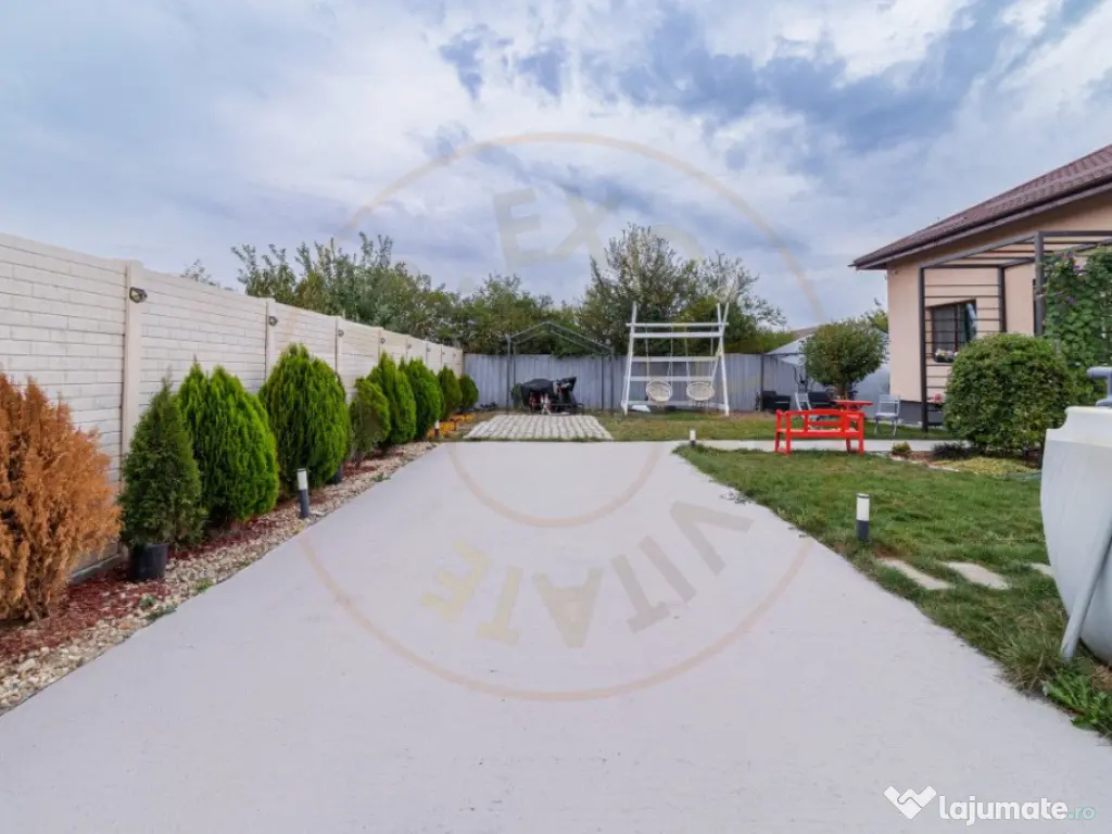 Casa parter complet mobilata cu toate utilitatile trase