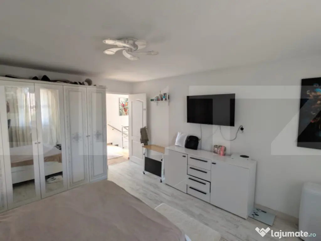 Matraca Casă tip duplex, 176 mp utili + teren 204 mp, front