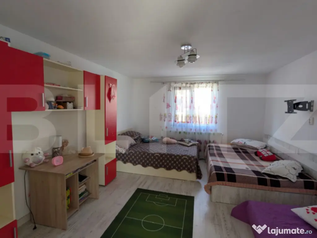 Matraca Casă tip duplex, 176 mp utili + teren 204 mp, front