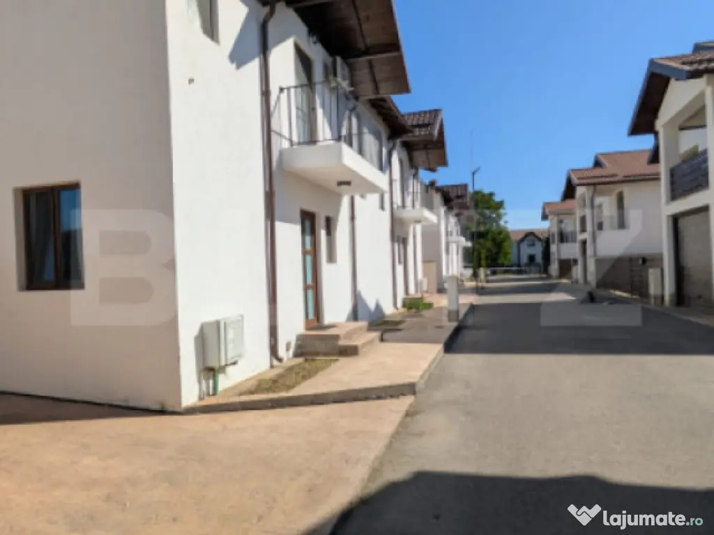 Matraca Casă tip duplex, 176 mp utili + teren 204 mp, front