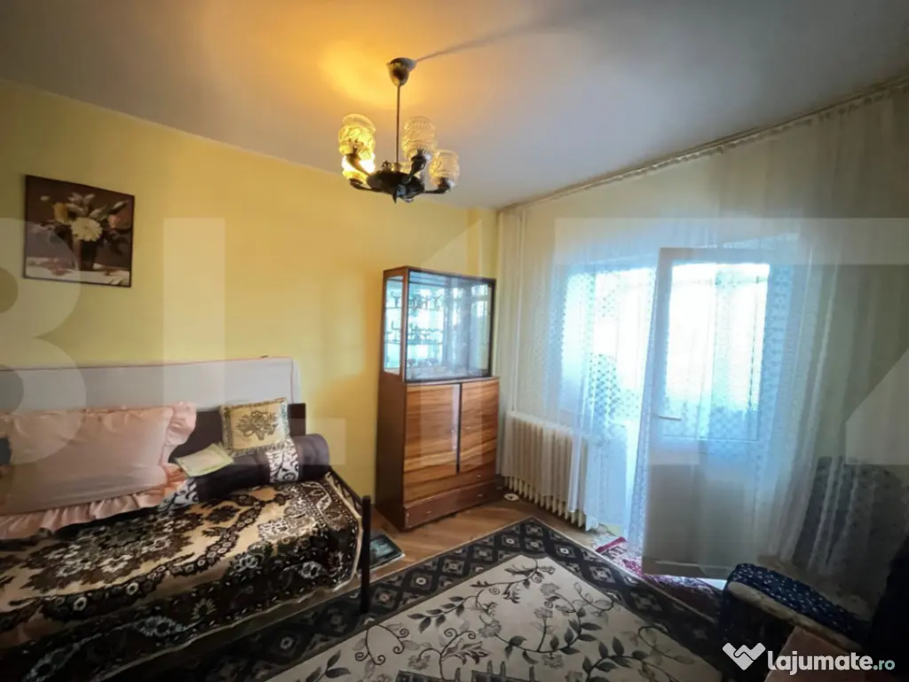 Apartament spațios, 78 mp, decomandat, etaj 1 – cu parca