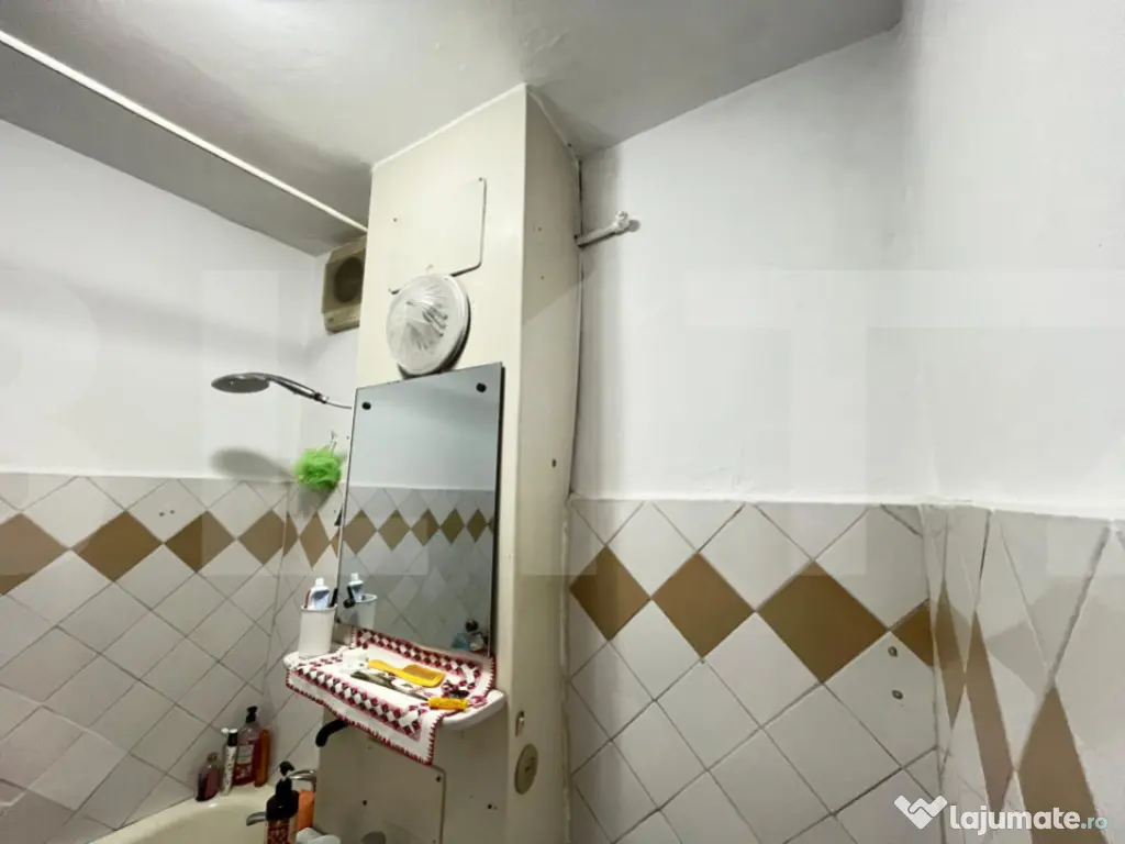 Apartament spațios, 78 mp, decomandat, etaj 1 – cu parca