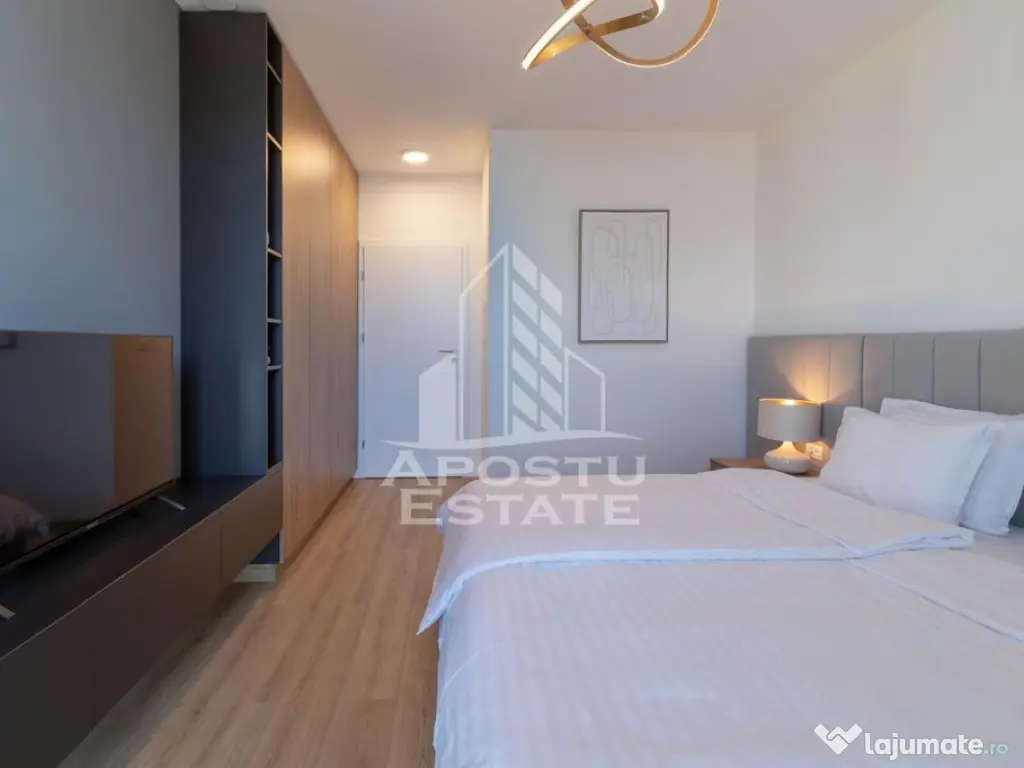 Apartament de lux cu 2 camere, loc de parcare, zona Calea... 