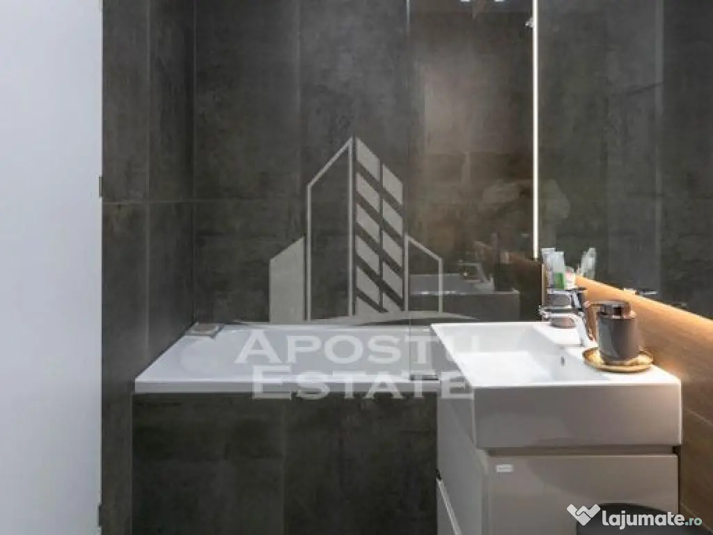 Apartament de lux cu 2 camere, loc de parcare, zona Calea... 