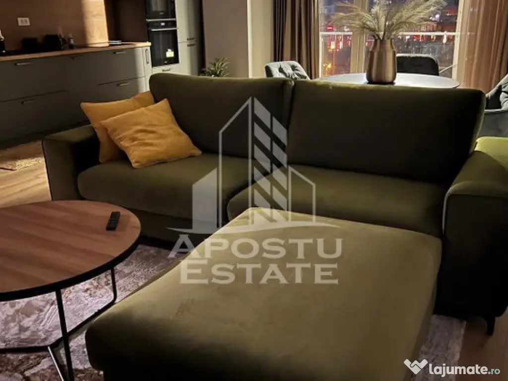 Apartament de lux cu 2 camere, loc de parcare, zona Calea... 