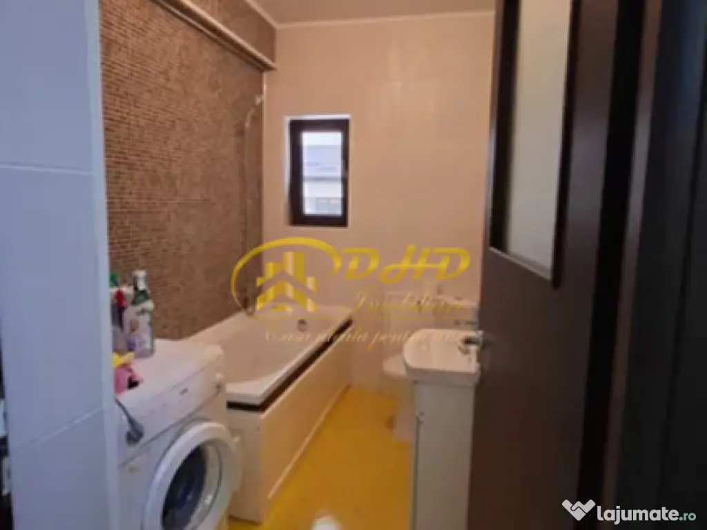 Inchiriez apartament cu 2 camere, semidecomandat in Valea Adanca 