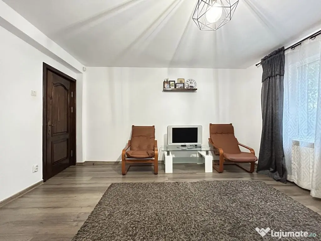 Casa P+1 din BCA ideala pentru o familie antreprenoare ??...