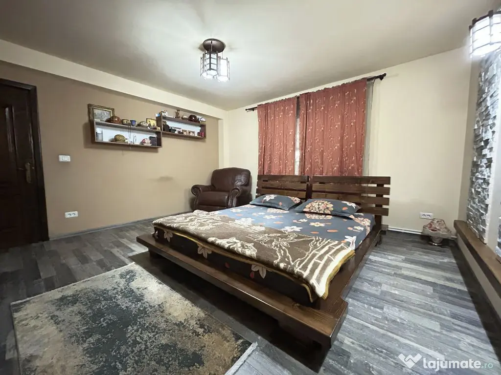 Casa P+1 din BCA ideala pentru o familie antreprenoare ??...