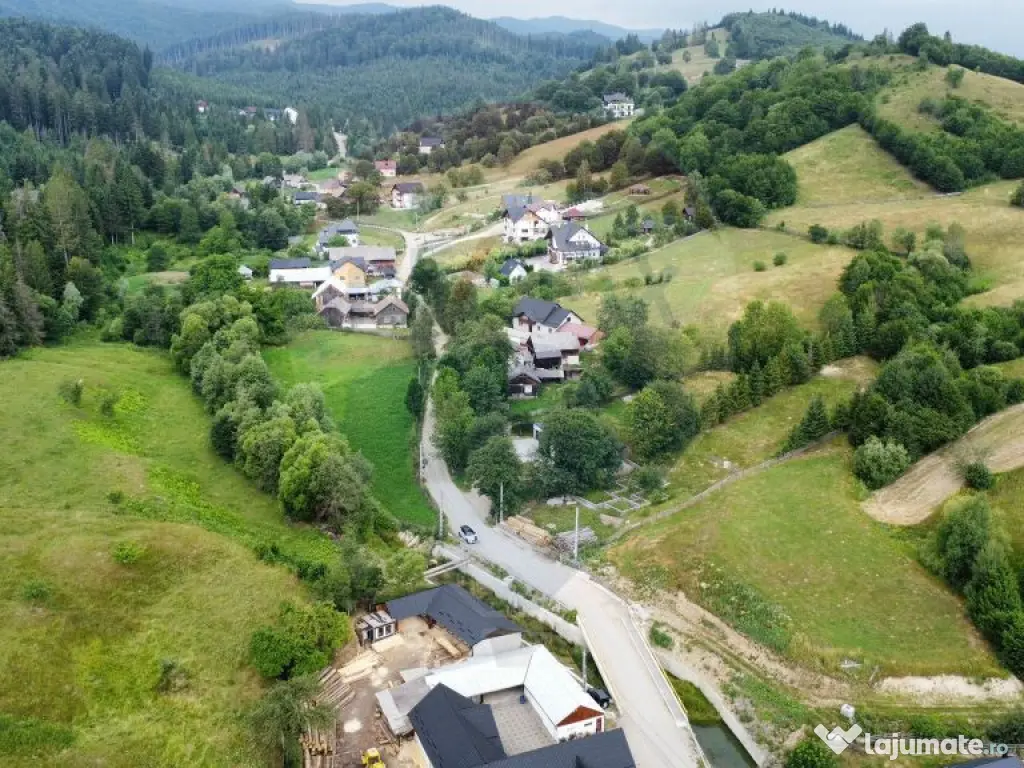 Teren 4397 mp Intravilan Manastirea Humorului / Lunga Buc... 