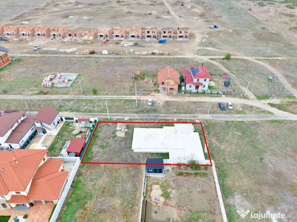 Teren 805 m², front stradal 40 ml, fundație existentă 