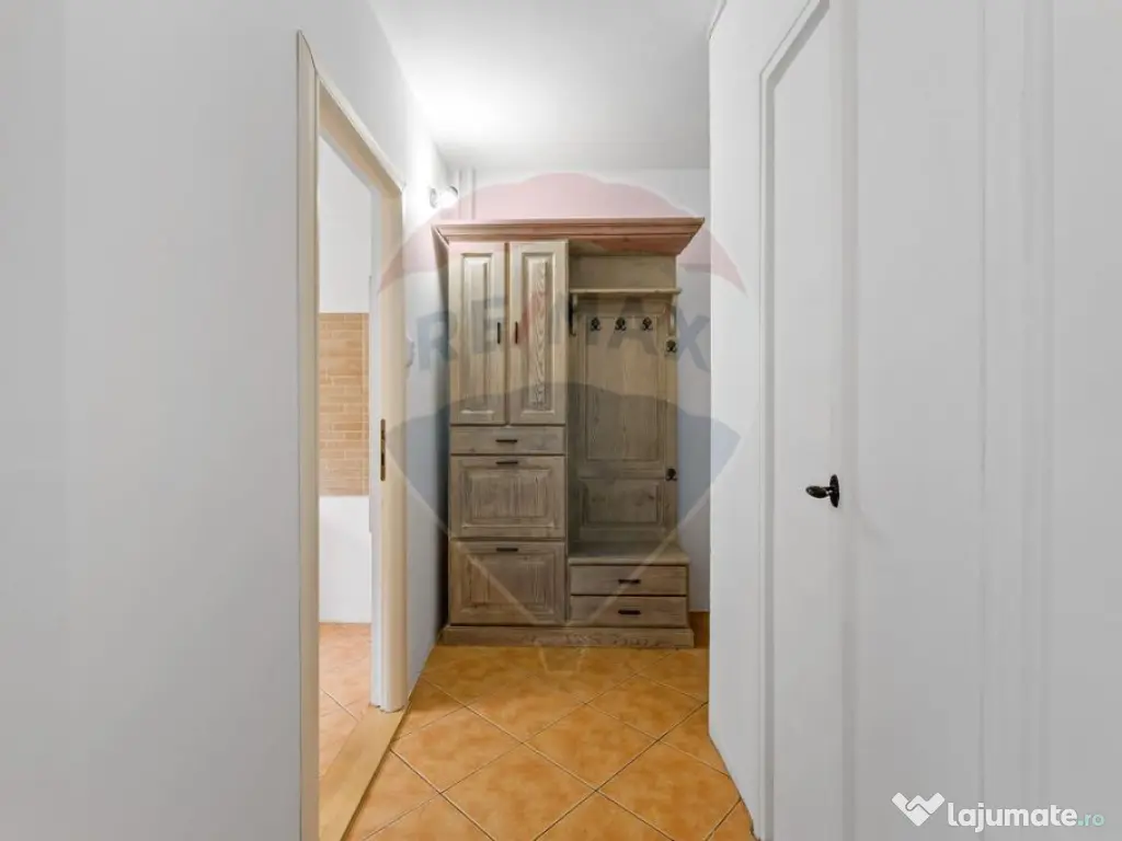 Apartament cu 2 camere de închiriat - Zona Central 