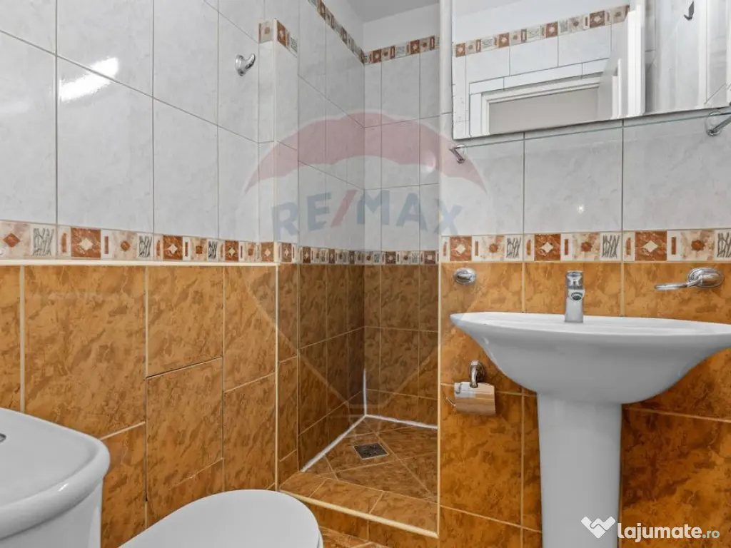 Apartament cu 2 camere de închiriat - Zona Central 