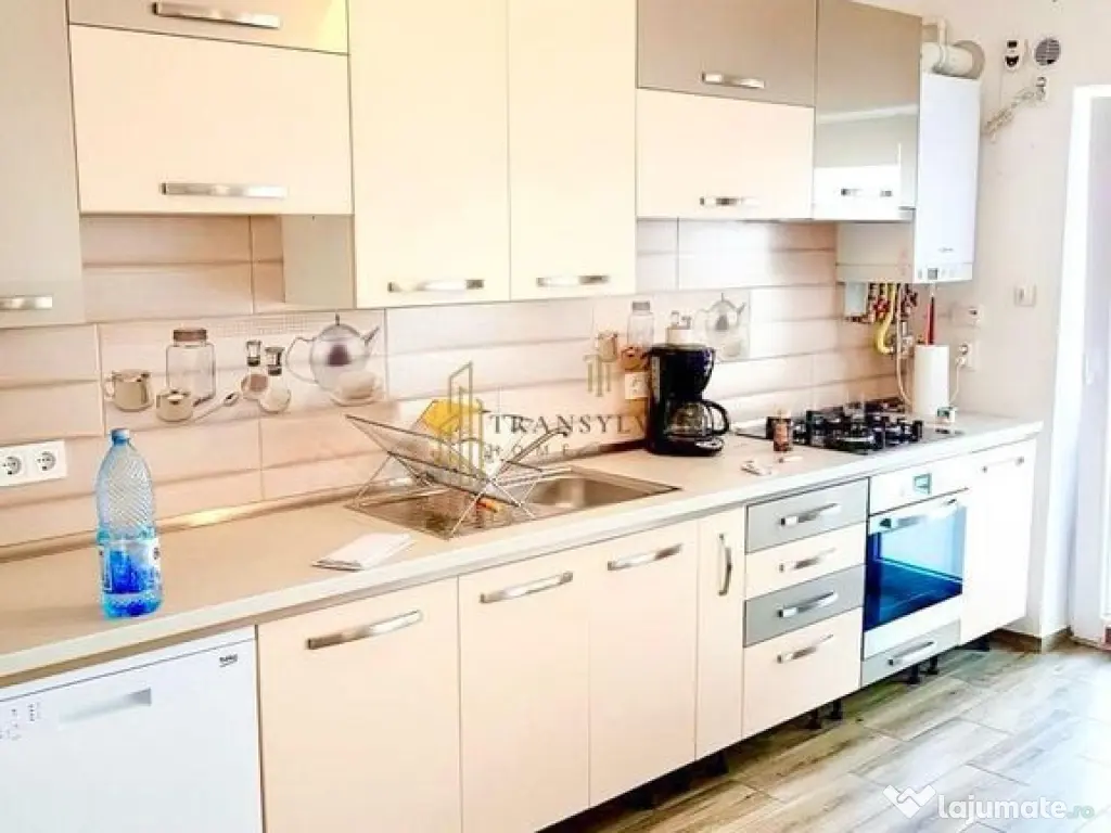 Apartament 3 camere, et.1, 70 mp utili, 2 locuri parcare 