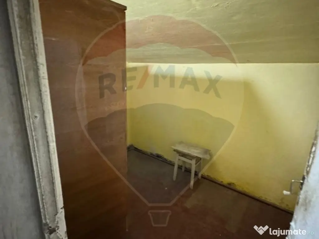 Casă / Vilă cu 3 camere în Răchitosu