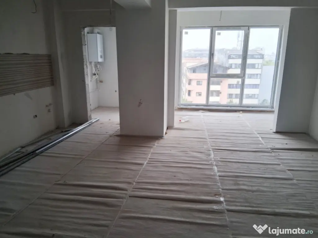 Apartament 3 camere, 2 bai, 90 mp, zona Promenada
