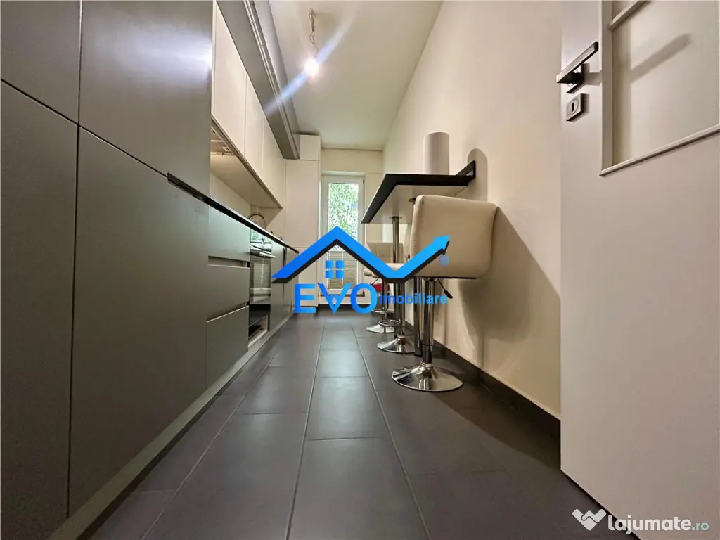 Apartament 3 camere de , 72 mp, Pacurari 