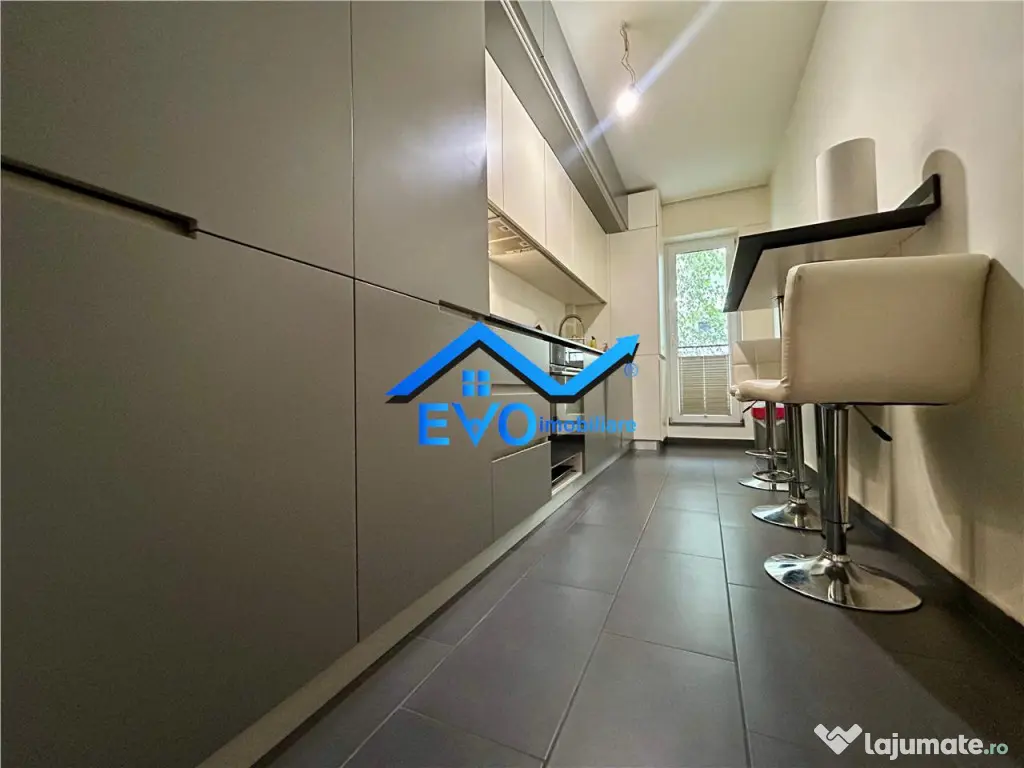 Apartament 3 camere de , 72 mp, Pacurari 