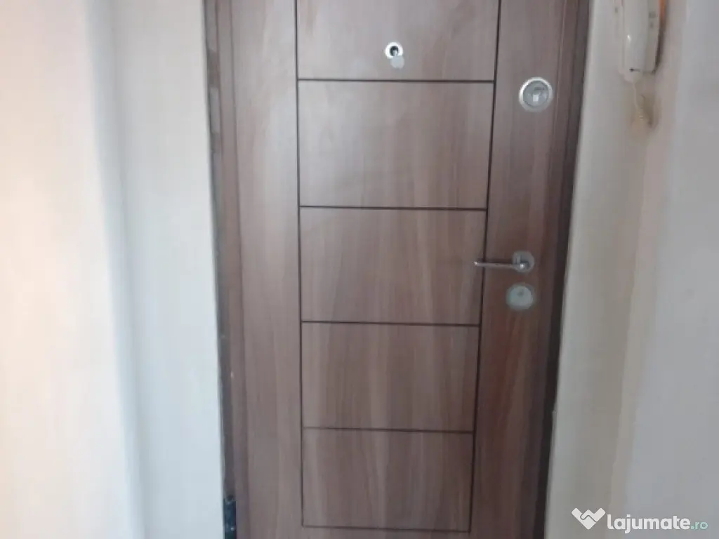 Apartament 3 camere Viziru ,etaj6/10 