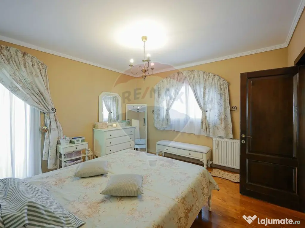 Vilă mediteraneană cu 5 camere, Dealuri Oradea 