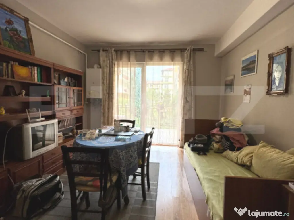 Apartament cu 2 camere, 50mp, decomandat, terasa 18mp, zona