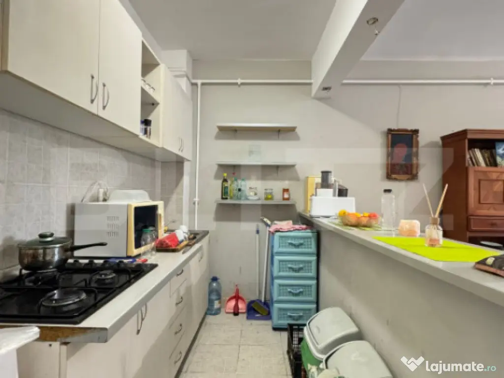 Apartament cu 2 camere, 50mp, decomandat, terasa 18mp, zona