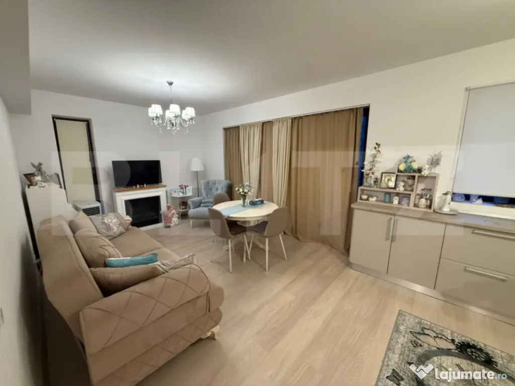 Apartament 3 camere, Class Park