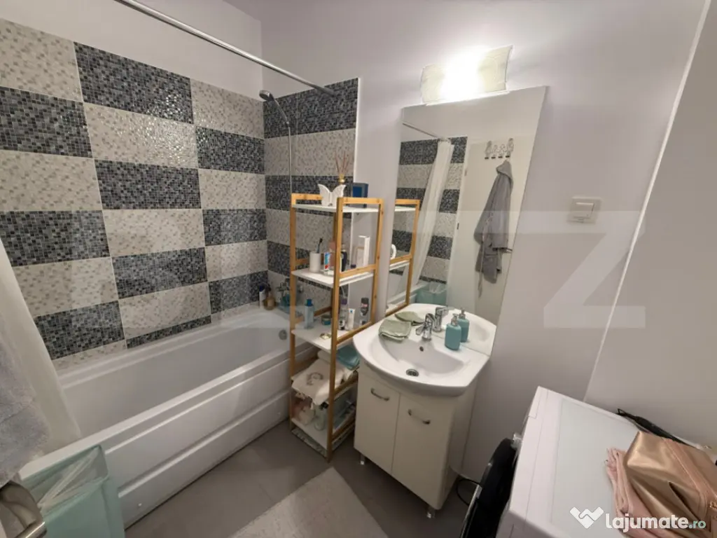 Apartament 3 camere, Class Park