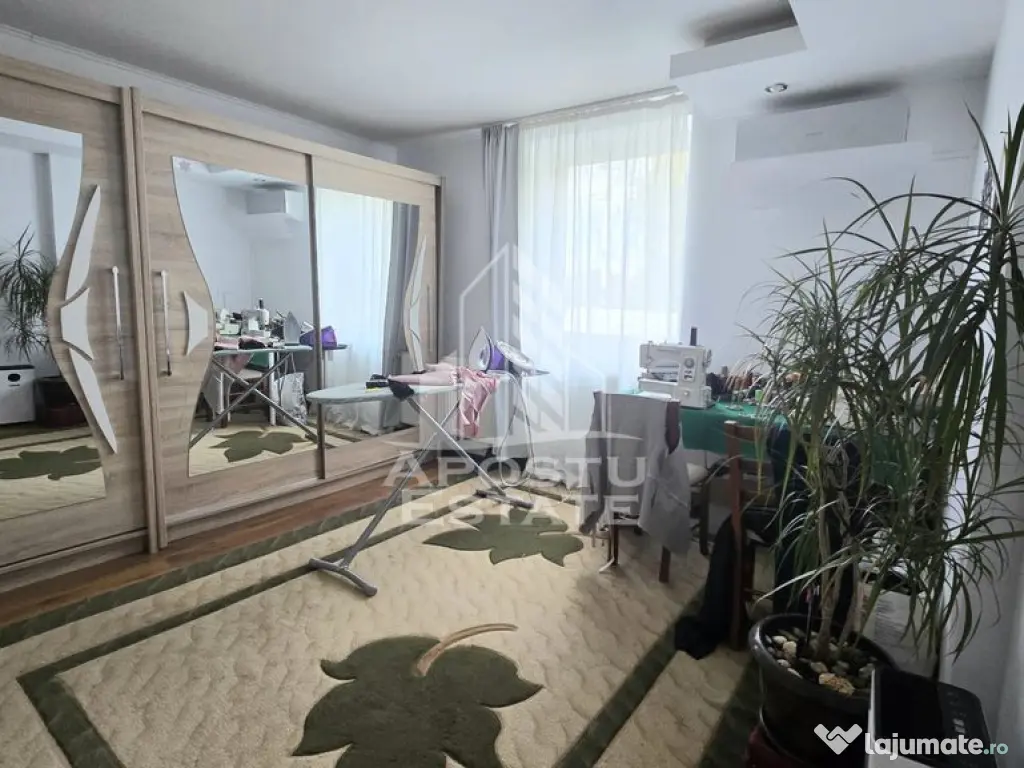 Apartament cu 2 camere, centrala proprie, parter inalt, z...