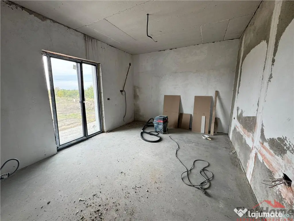 Vila P 1 de in Focsani - Nord 4 dormitoare, 3 bai , 160.000