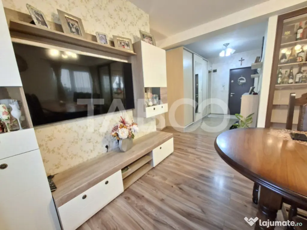 Apartament 3 camere de vanzare balcon terasa pivnita Arhitec