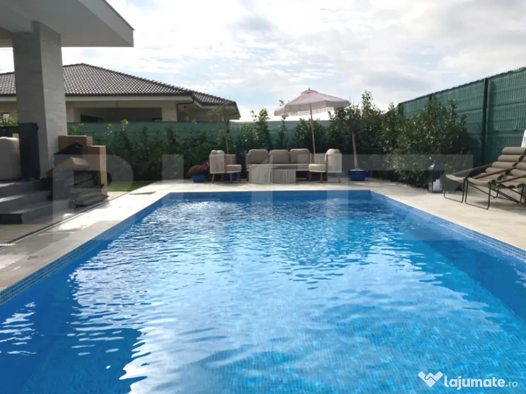 Vilă Luxoasa cu Piscină Exterioară, Podgoria, 150 mp