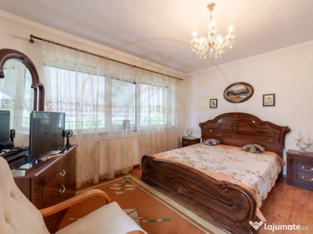 Casă de închiriat - Valea Mare - Ștefănești 