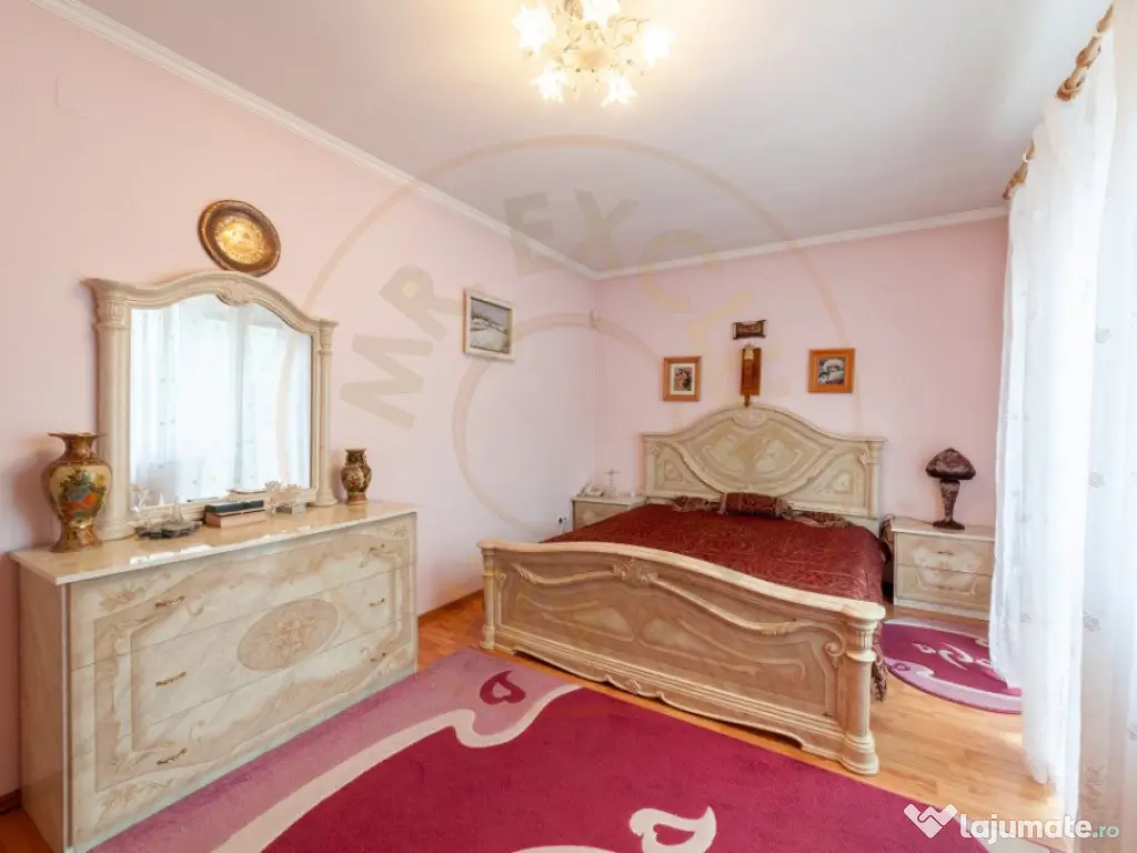 Casă de închiriat - Valea Mare - Ștefănești 