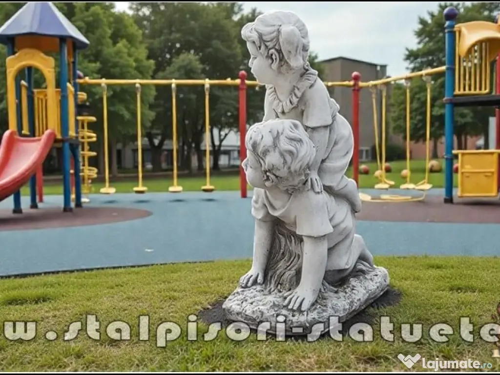 Statuetă copii la joacă, gri antichizat, model S99. 