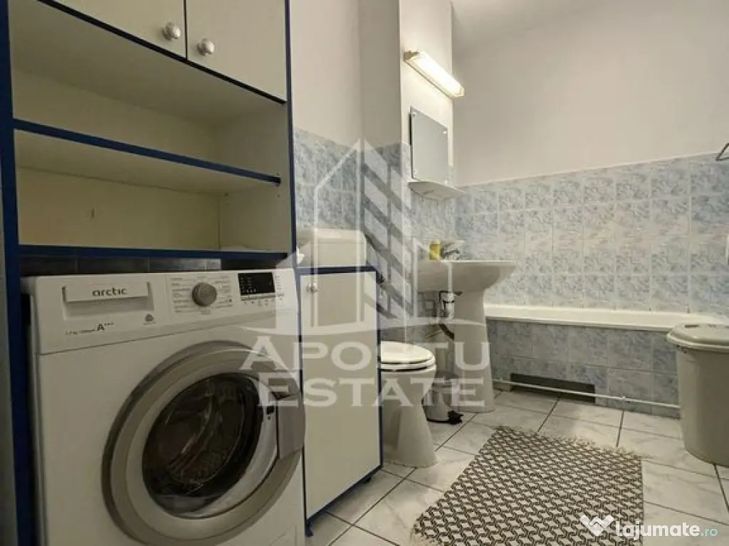 Apartament cu 2 camere, semidecomandat, bloc 2002,central...