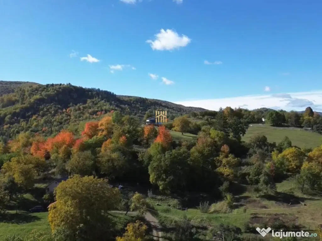 Teren intravilan 3500 mp Zona turistica Cacica Bucovina! 