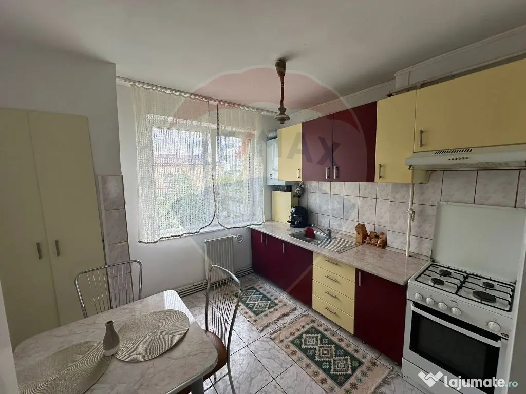 CENTRAL - 2 camere, etaj 3 - DE VANZARE 