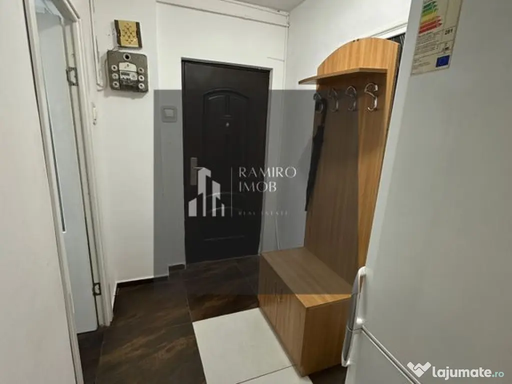 APARTAMENT 3 CAMERE OBREGIA, 68 MP, MOBILAT-UTILAT