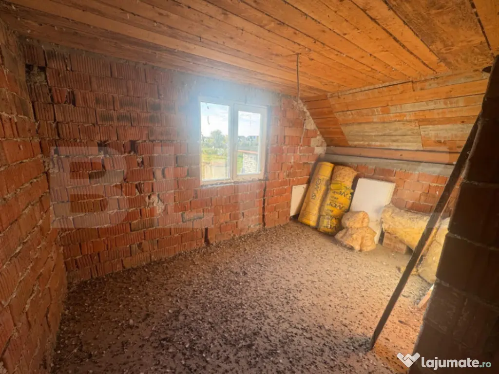 Casa cu 4 dormitoare de vanzare , 180mp, teren 1000 mp, Dece