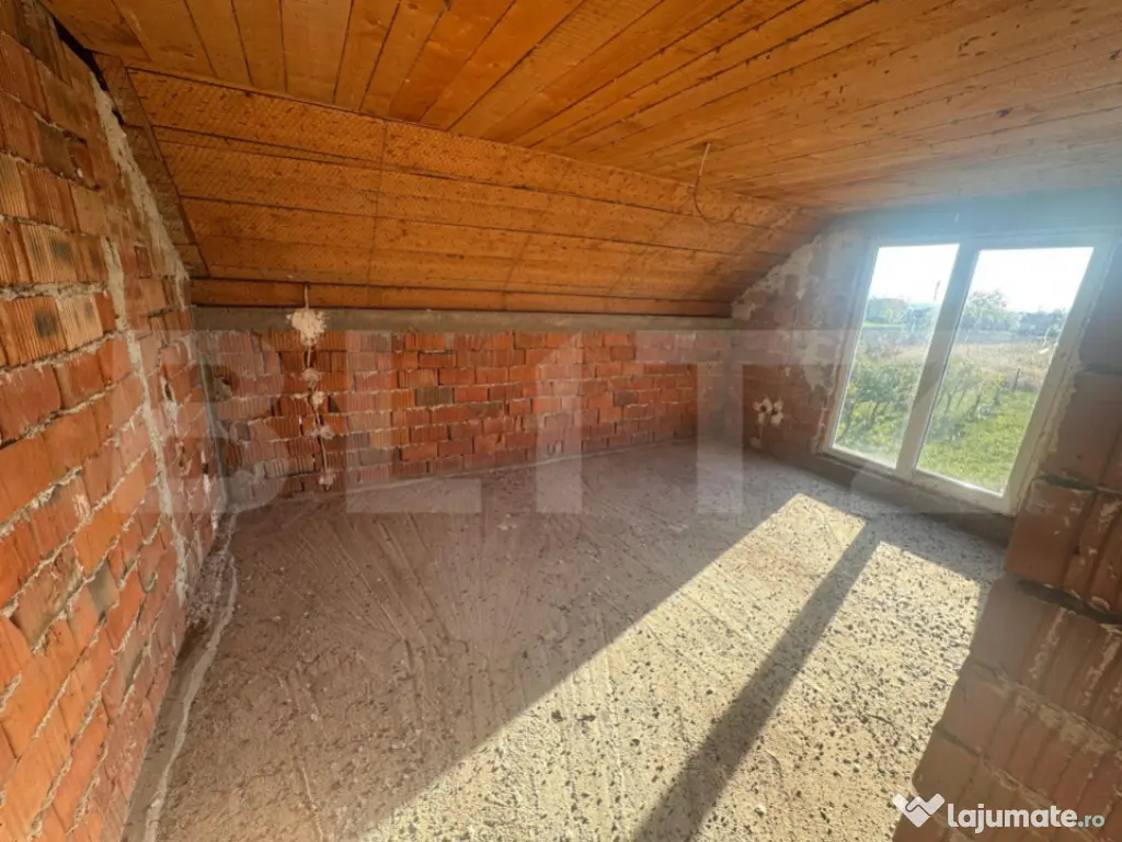 Casa cu 4 dormitoare de vanzare , 180mp, teren 1000 mp, Dece