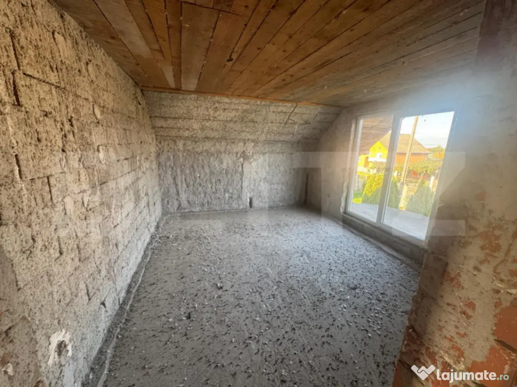 Casa cu 4 dormitoare de vanzare , 180mp, teren 1000 mp, Dece