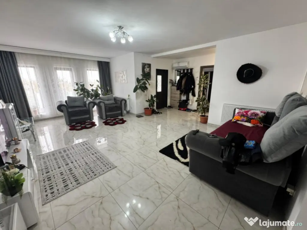 Casa modernă parter, 125 mp utili | 3 dormitoare | Eficien? 