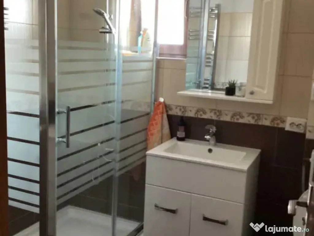 Duplex spațios cu 4 dormitoare, în zona Lempes – Sânpet 