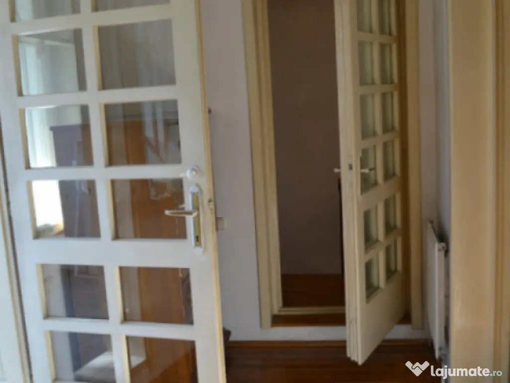 Casă spațioasă în centrul Brașovului 