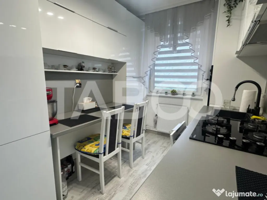 Apartament 2 camere cu balcon de inchiriat zona Rahovei Sibi