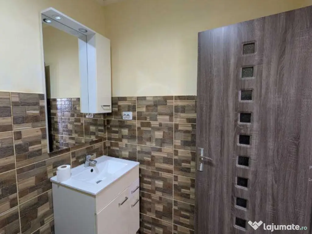 Apartament cu 3 camere, zona Terra
