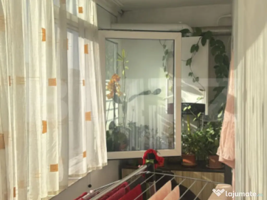 Apartament 3 camere, 72 mp, zona Dacia